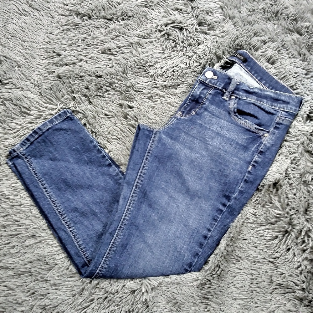 White house black market cropped jeans size 4